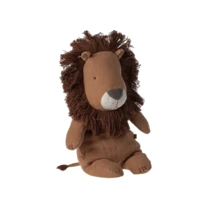 Safari friends, Lion